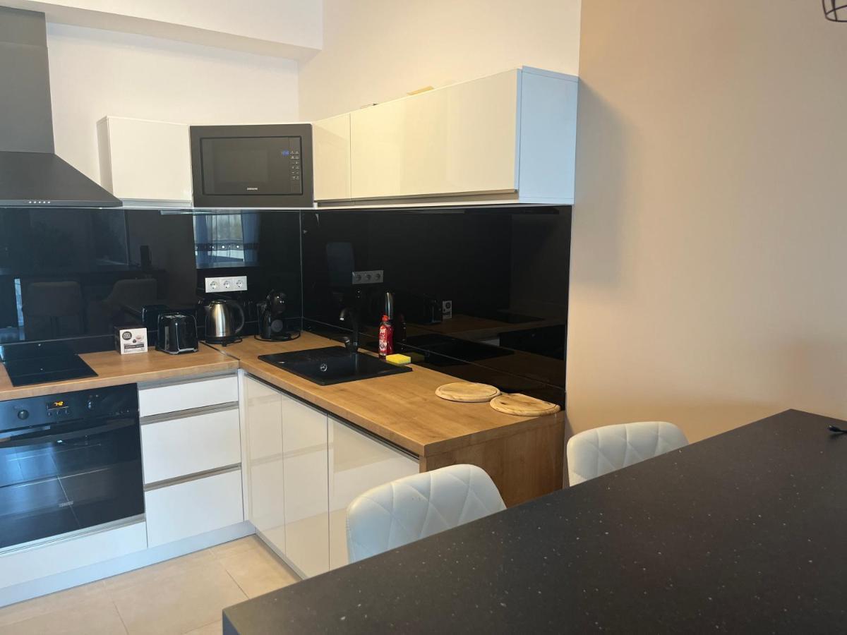 Mega Sale - Book Now - Corvin Royal Apartments Budapest Exterior foto